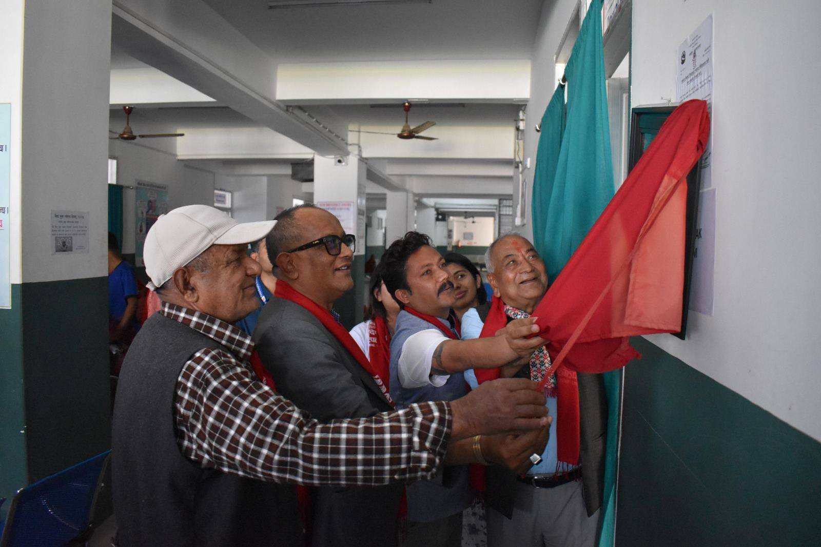 प्रदेश अस्पतालमा डेन्टल विस्तार सेवा सुरु — काशी कुमार जोशी, रघुनाथ अधिकारी र कृष्णप्रसाद श्रेष्ठद्वारा संयुक्त शुभारम्भ