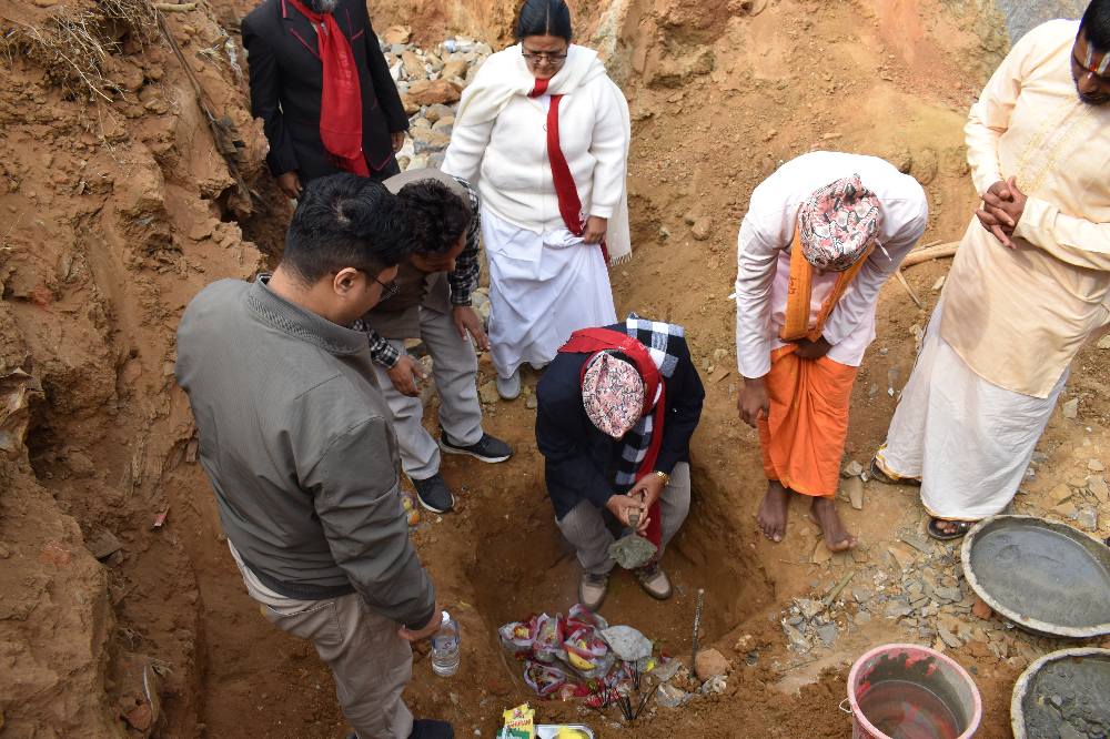 प्रदेश अस्पतालमा अत्याधुनिक पोस्टमार्टम गृहको शिलान्यास सम्पन्न